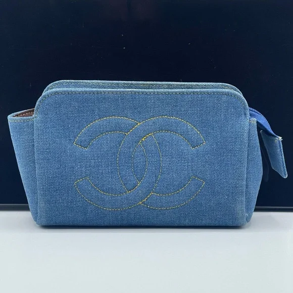 Chanel Denim Jean CC Logo Coco Vanity Makeup Cosmetic Case Pouch Vintage Bag - Picture 1 of 16